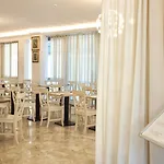 Hotel Altair 2*